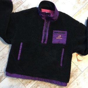 PRICE IS FIRM!  Beautiful Ivory Ella Black Sherpa Pullover